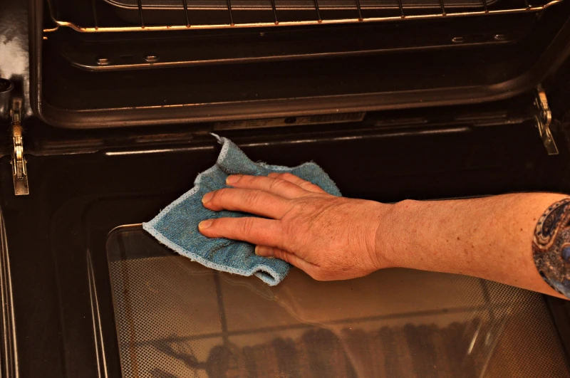 Sparkling oven and BBQ cleaning for a fresh kitchen